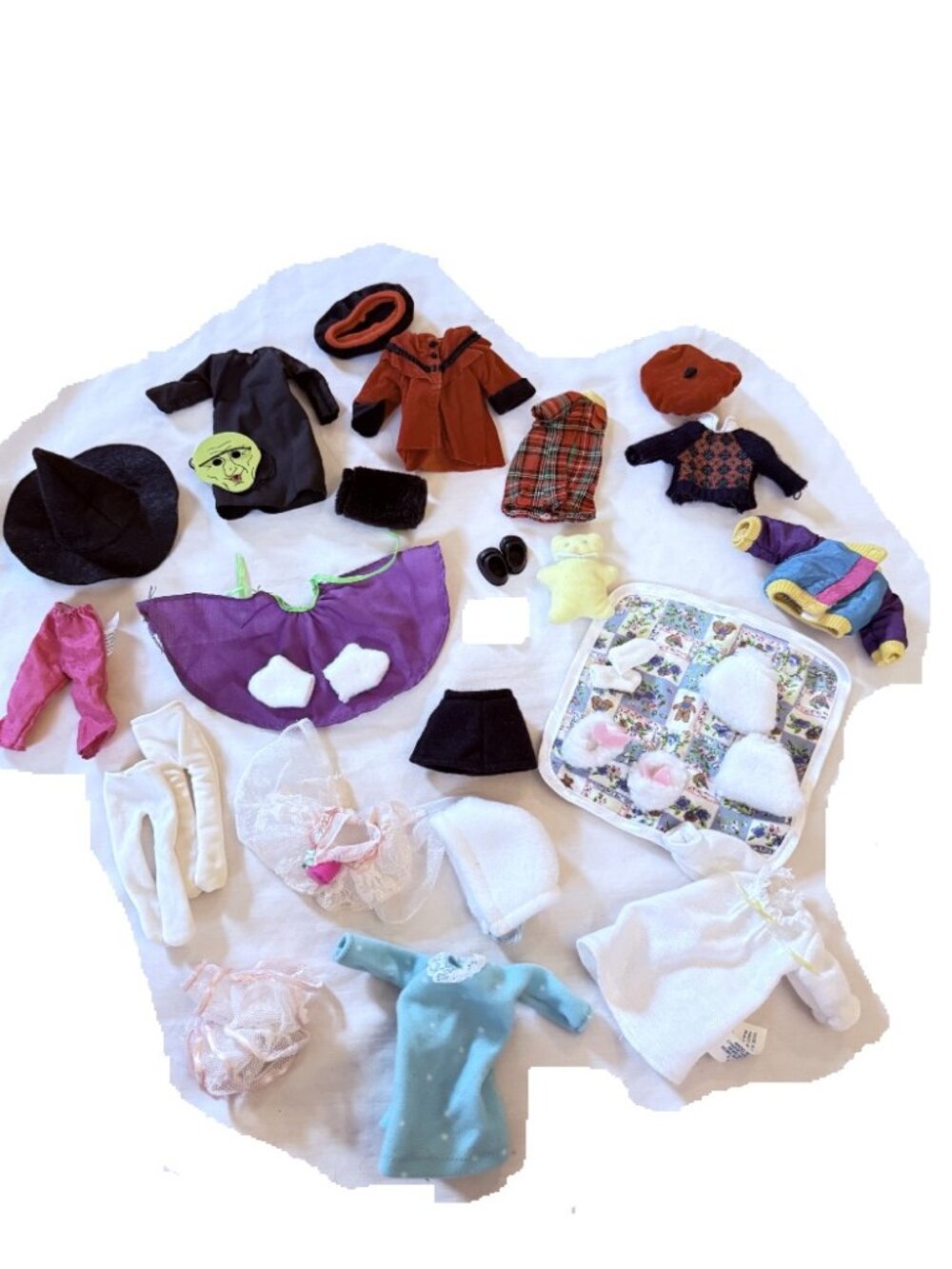 Lot Of 34 Pieces Madeline & Friends Doll Clothing Accessories Vintage Eden Rare